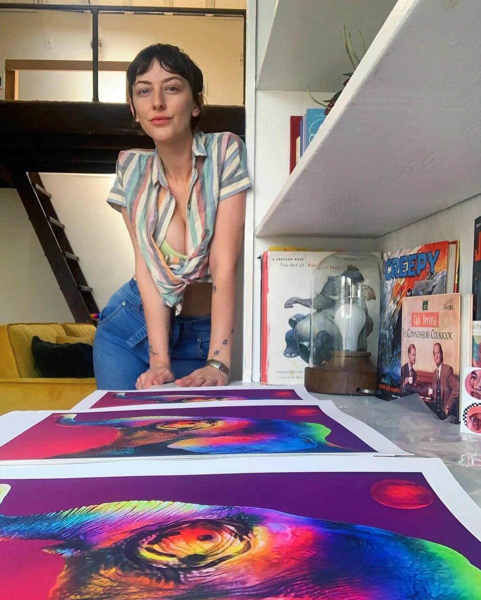 M.K. Komins - Modelka, Artysta, Twórczyni