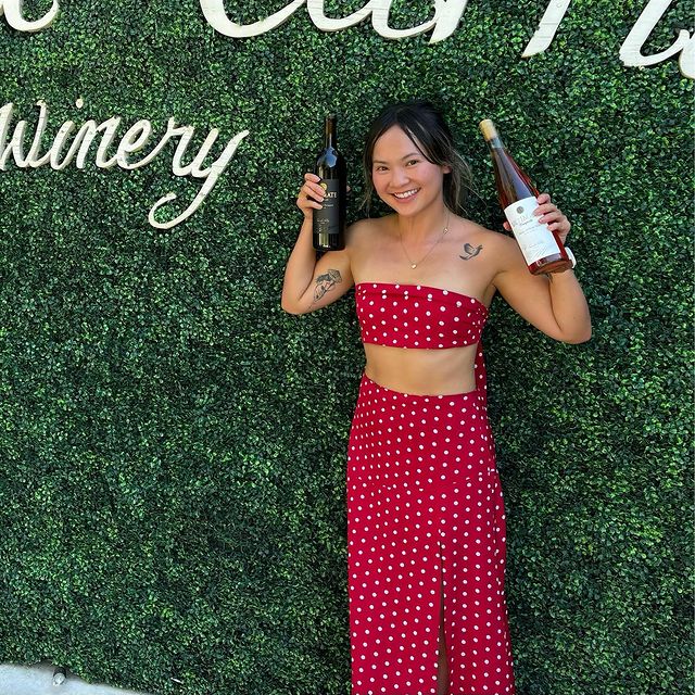 M.Q. Tran - Aktorka, Pisarz