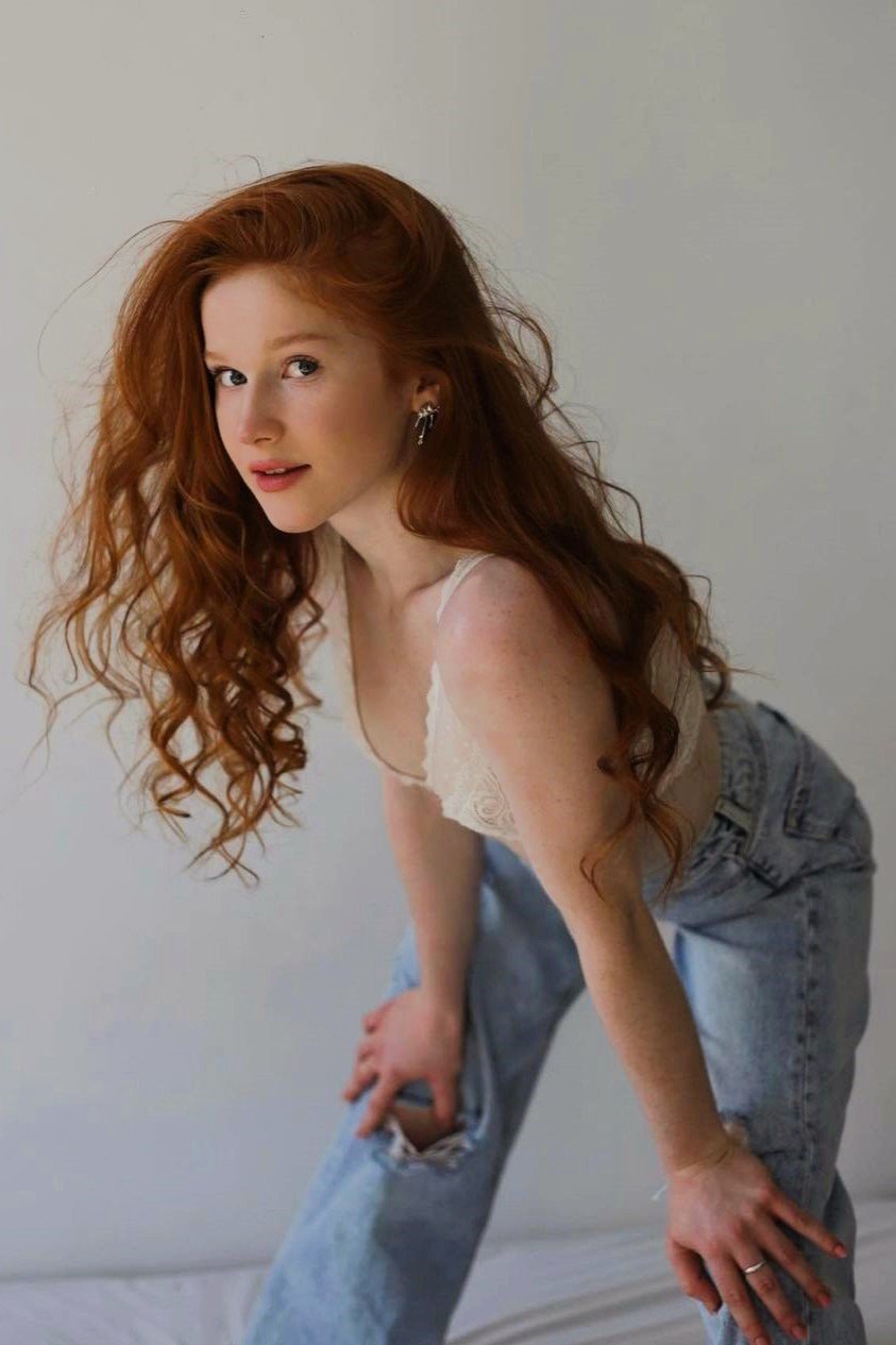 Madeline Evans - Free nude pics, galleries & more at Babepedia