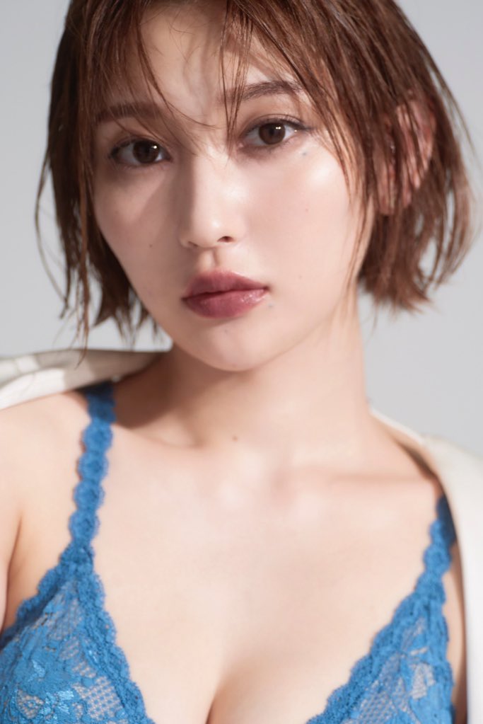 Manaka Shida - Muzyk