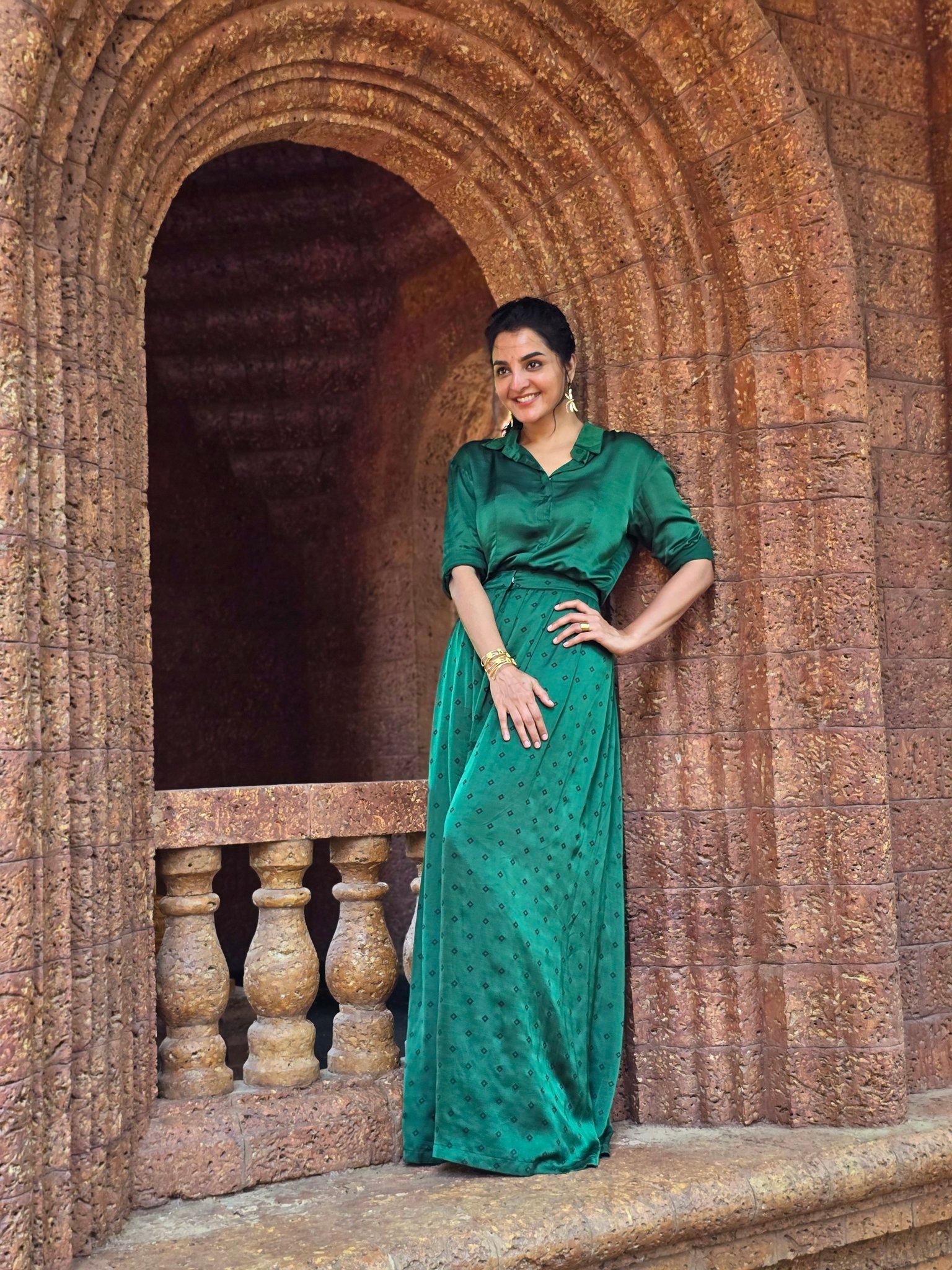 Manju Warrier - Free pics, galleries & more at Babepedia
