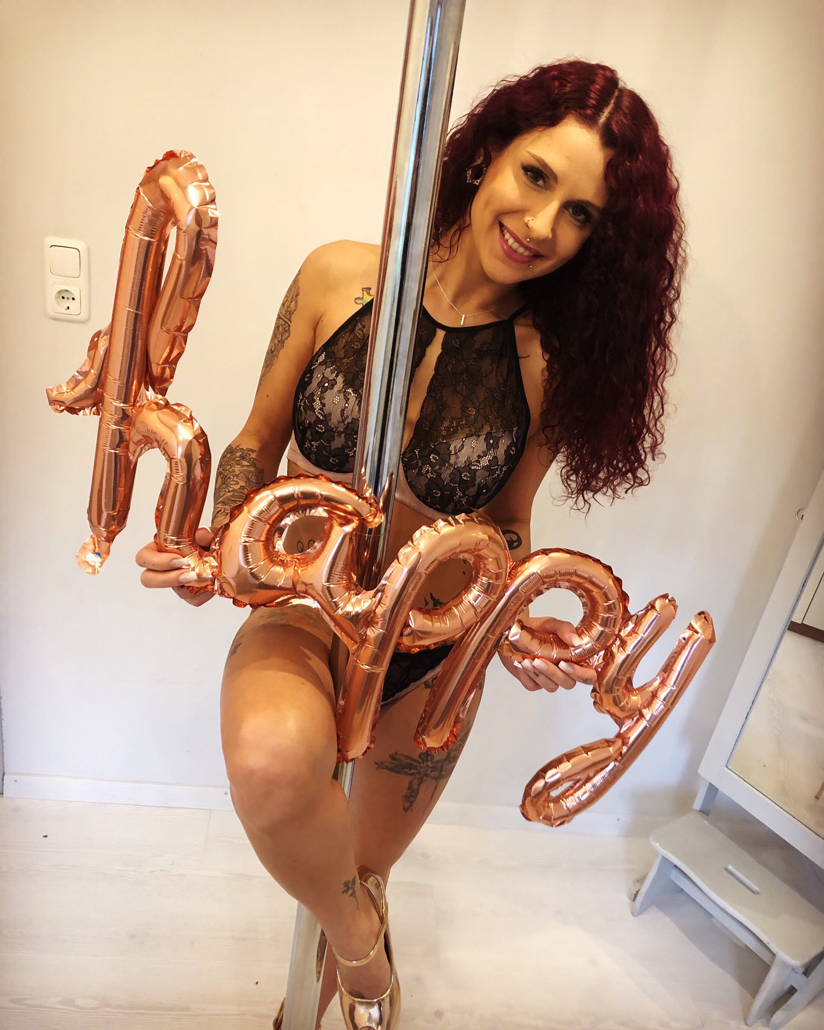 Mara Martinez - Free nude pics, galleries & more at Babepedia