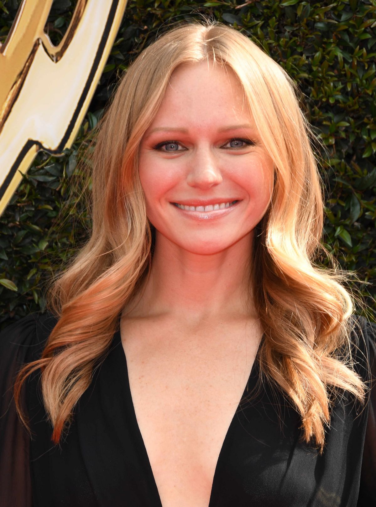 Marci Miller - Free pics, galleries & more at Babepedia