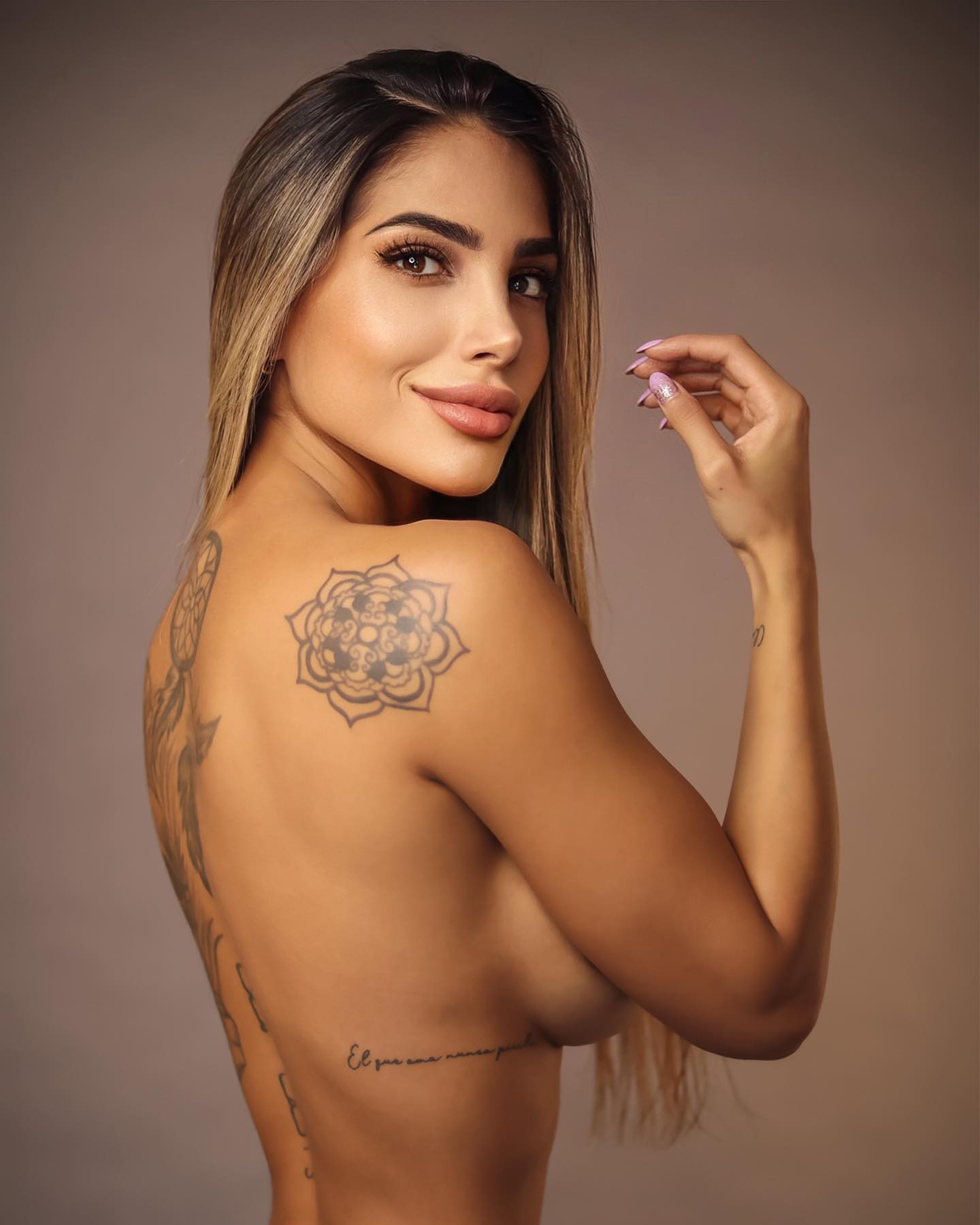 Maria Echavarria - Free pics, galleries & more at Babepedia