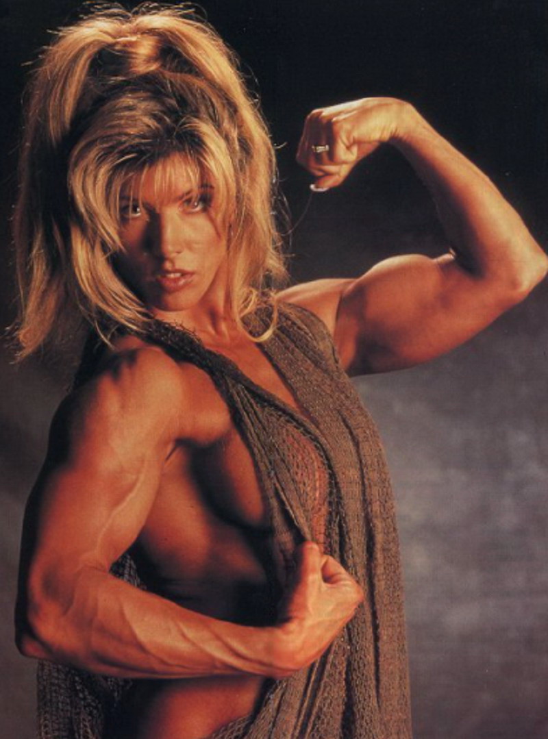 Marianna Komlos - Kulturysta (były), Modelka