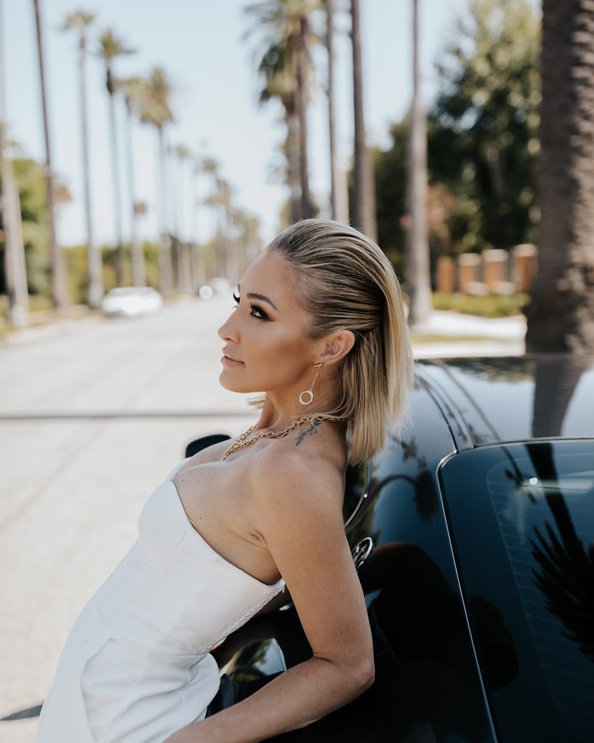 Mary Bonnet - Free pics, galleries & more at Babepedia