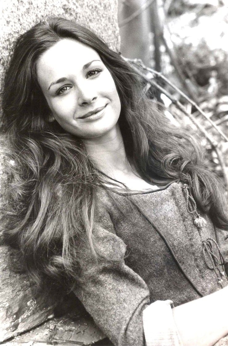 Mary Crosby - Free pics, galleries & more at Babepedia