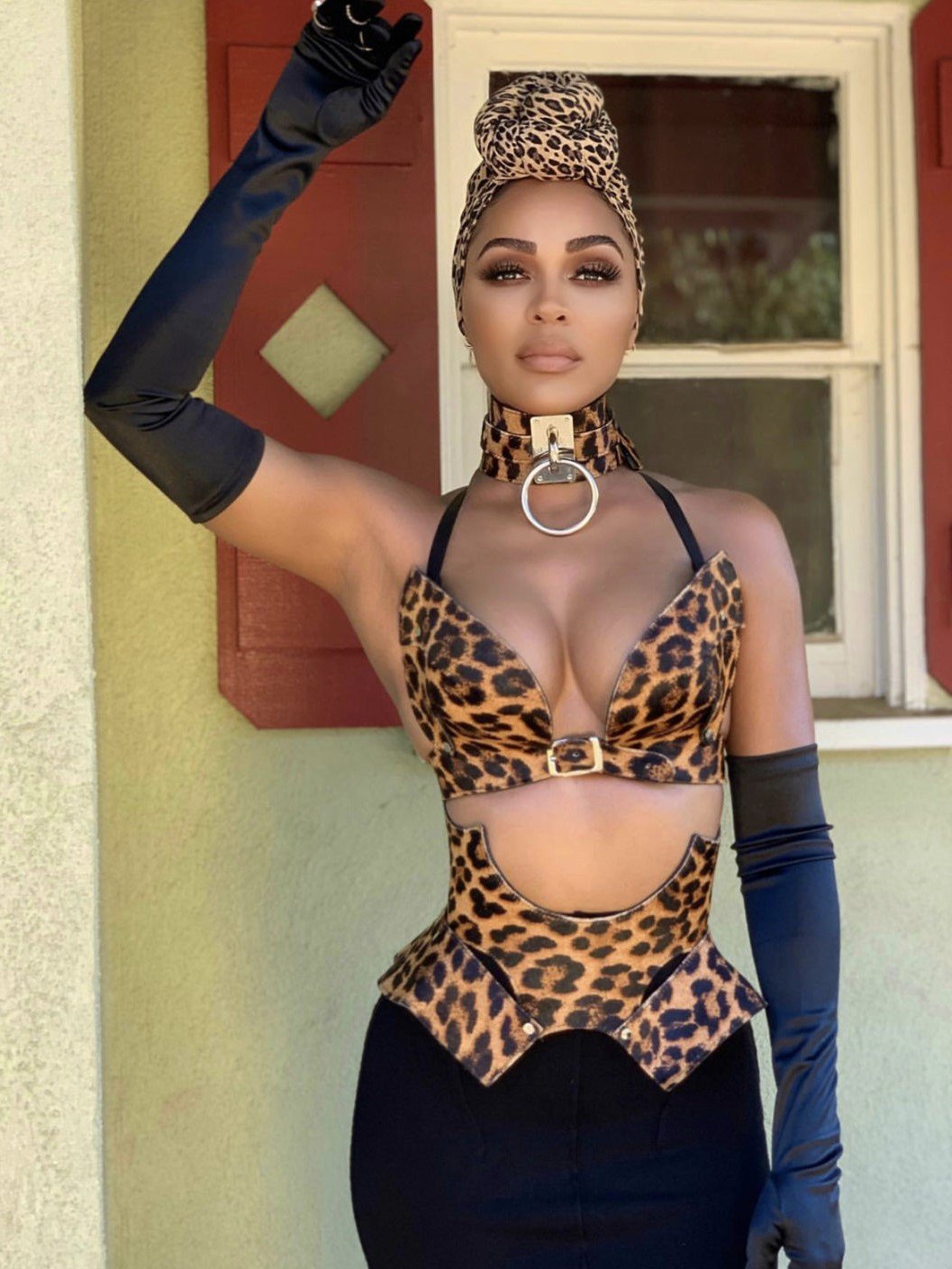 Meagan Good - Free pics, galleries & more at Babepedia