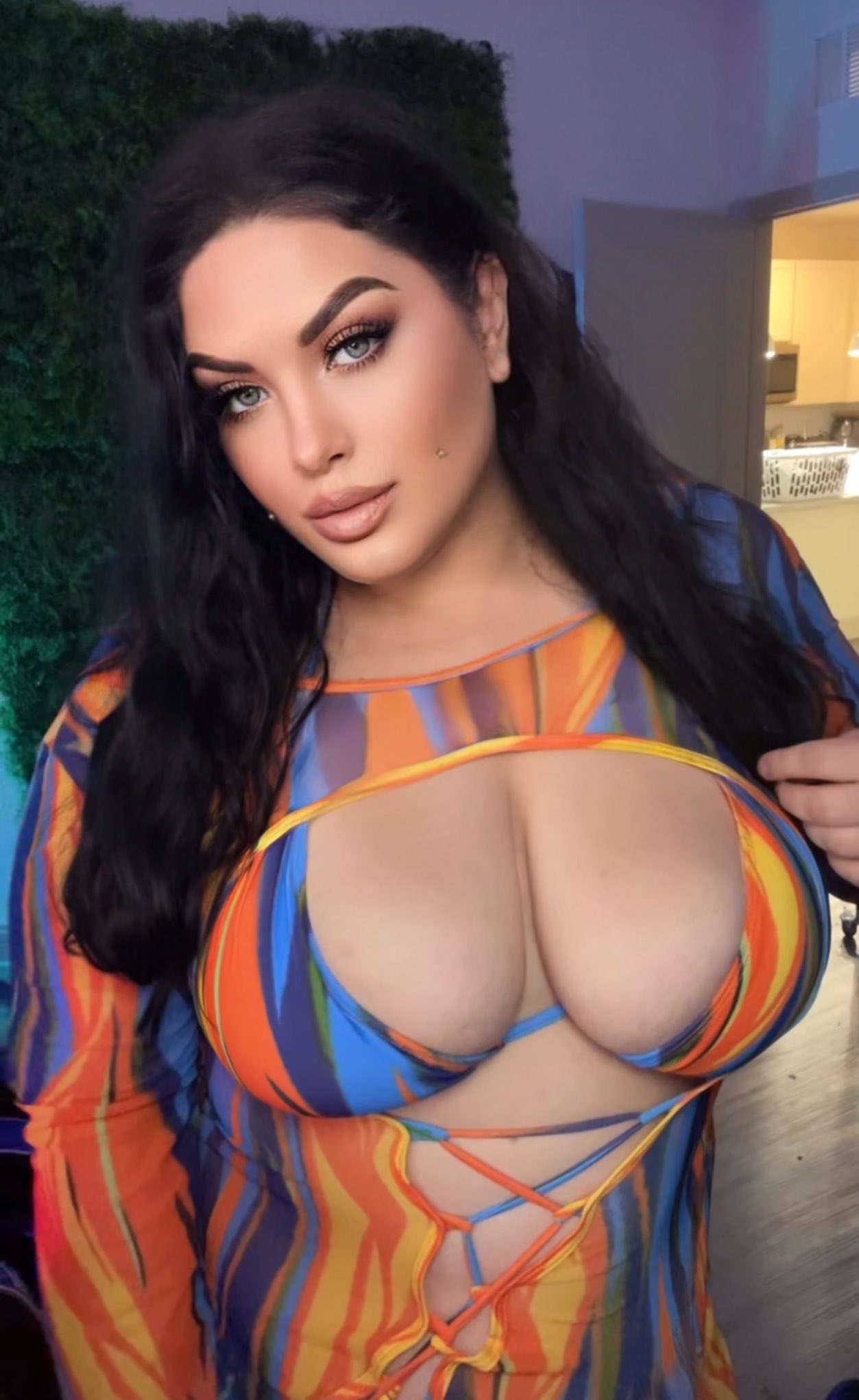 Megg Mayhem - Free pics, galleries & more at Babepedia