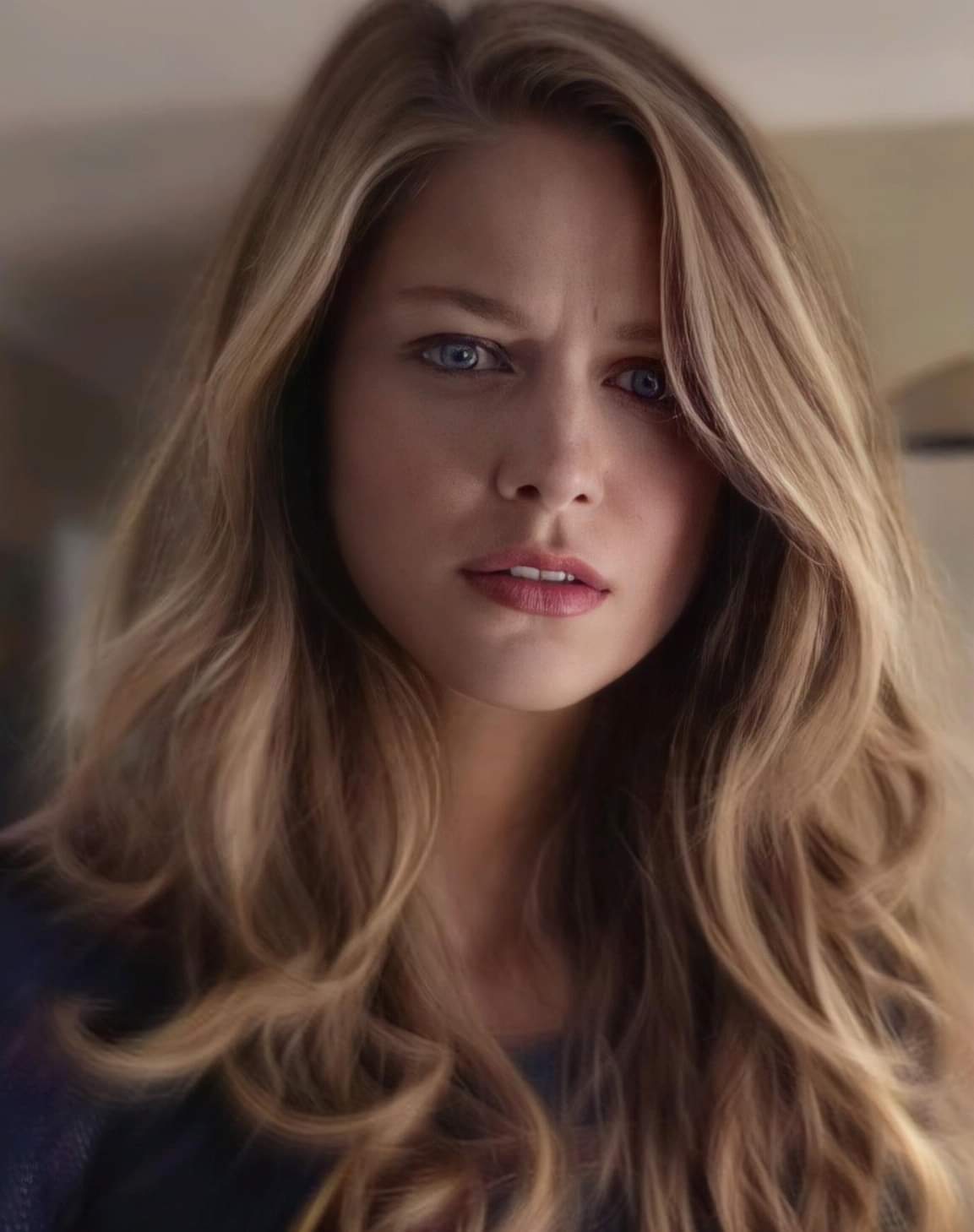 Melissa Benoist - Free pics, galleries & more at Babepedia