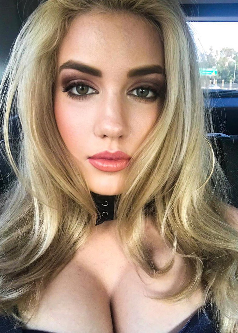 Melissa Paradise - Free sexy pics, galleries & more at Babepedia