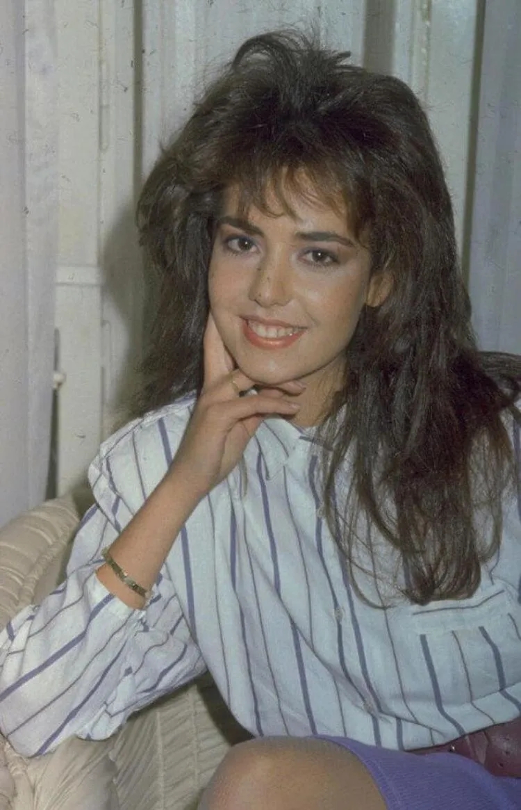 Merve Ildeniz - Free pics, galleries & more at Babepedia