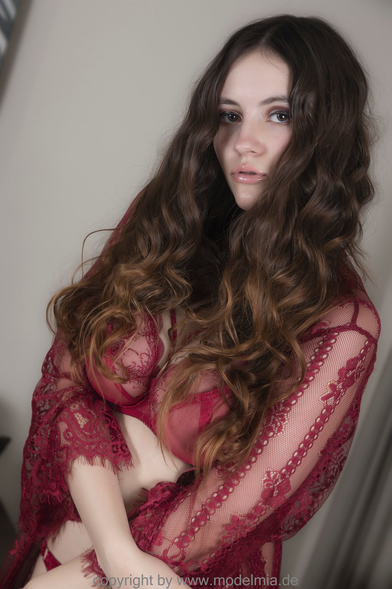 Mia Schmidt alluring shape