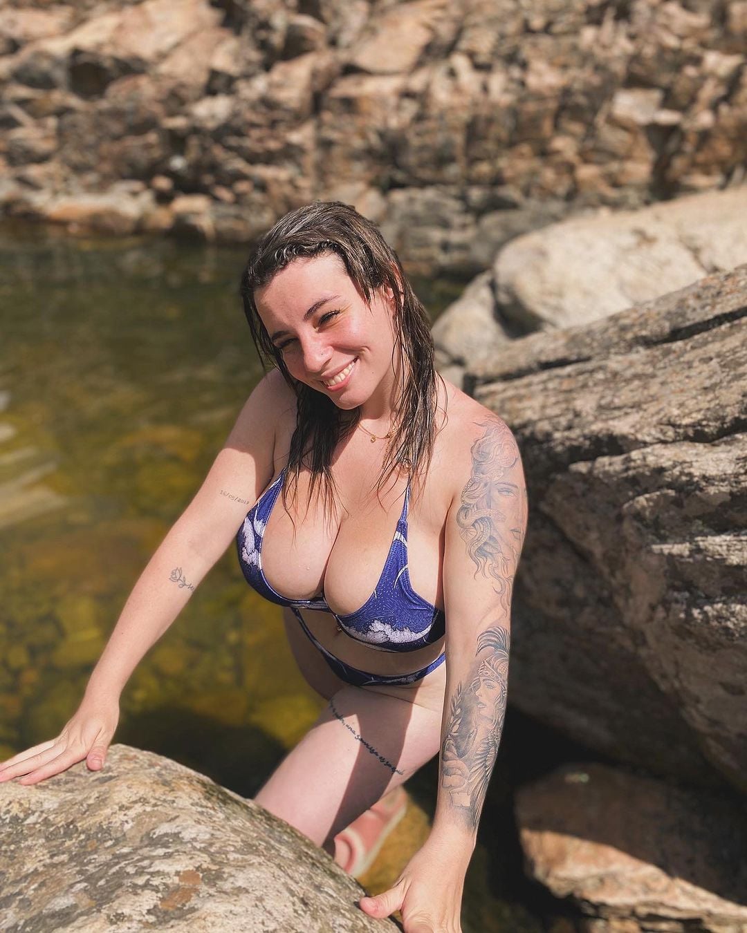 Micaela Perlezzi - Free pics, galleries & more at Babepedia