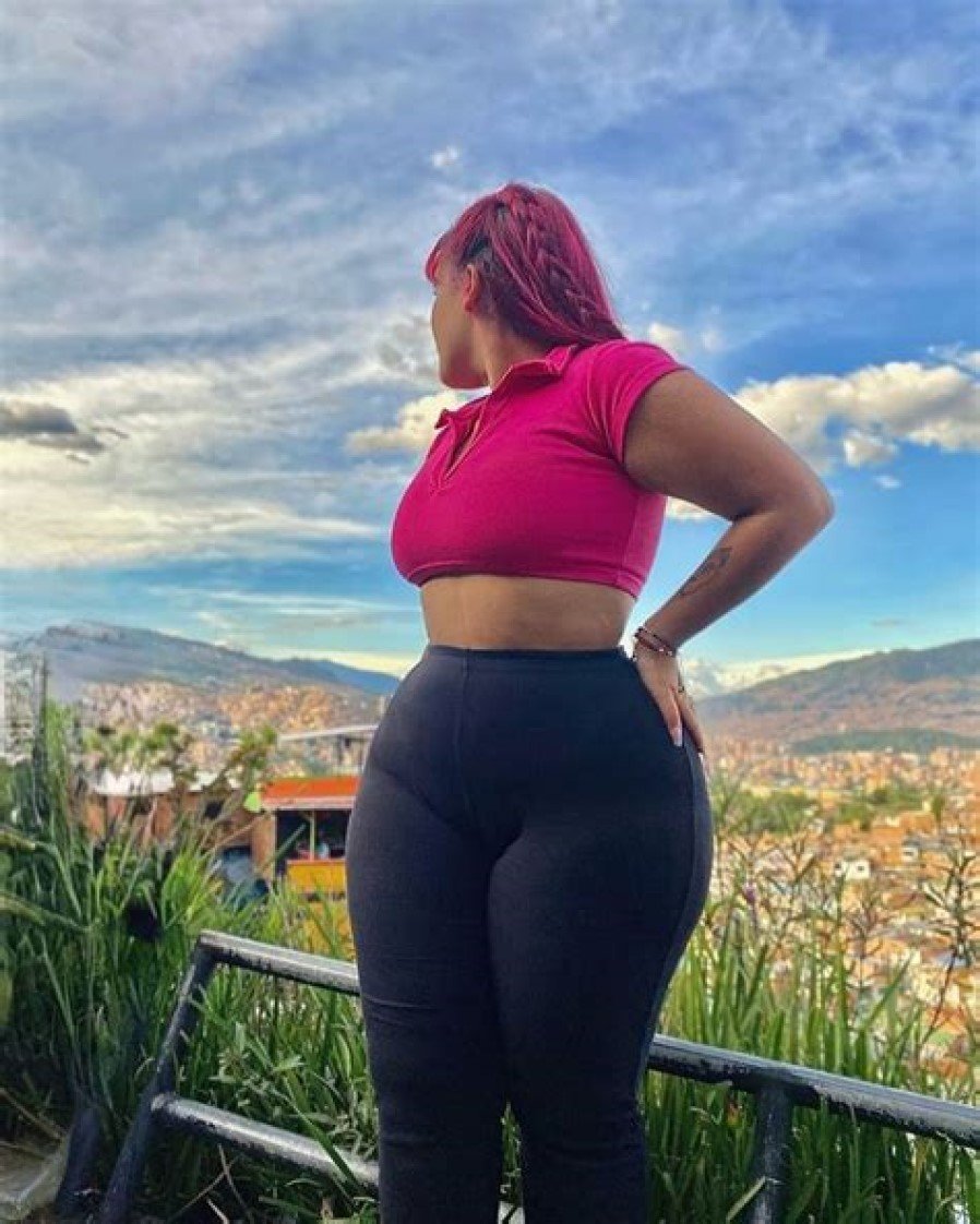 Michel Usuga - Free pics, galleries & more at Babepedia