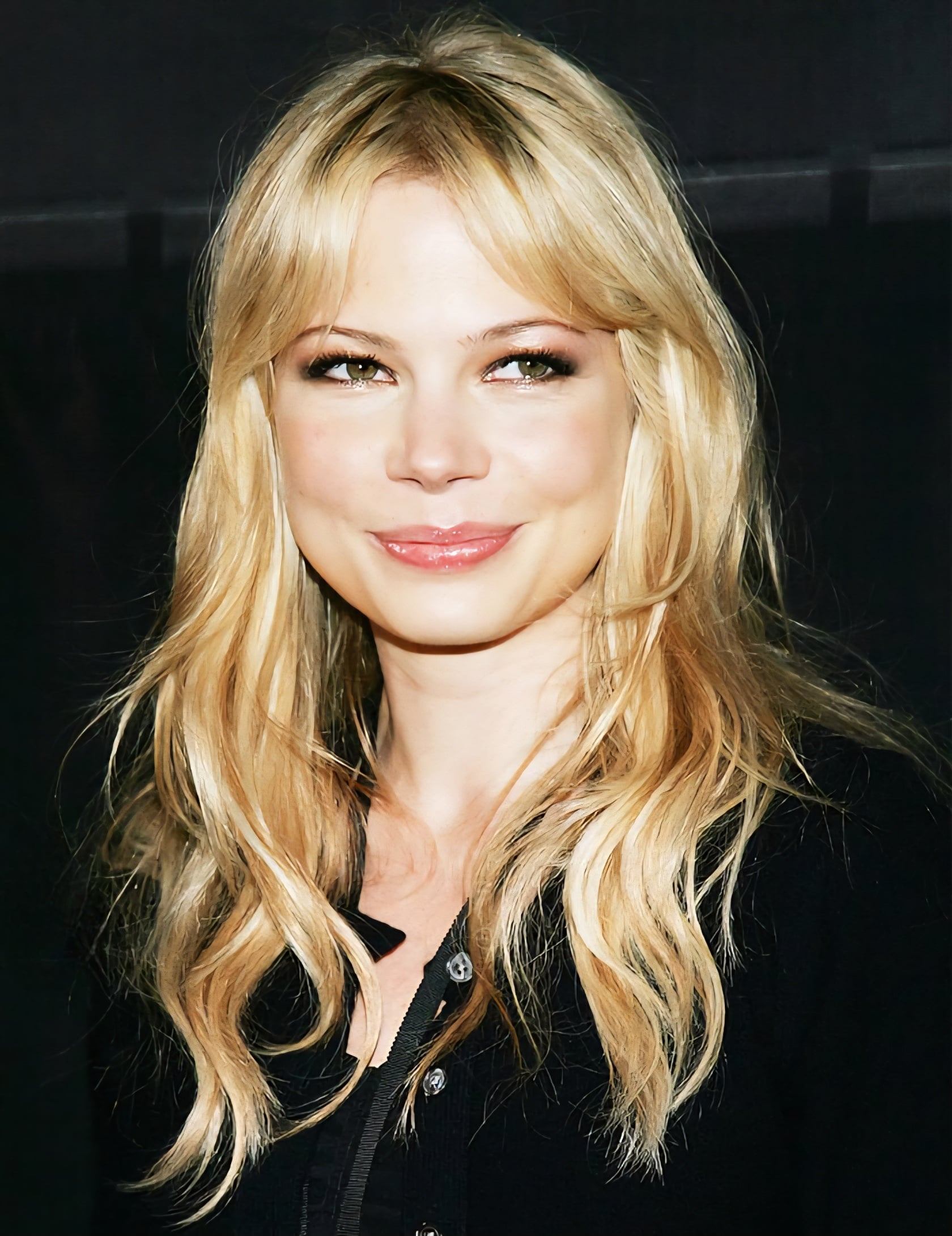 Michelle Williams - Free pics, galleries & more at Babepedia