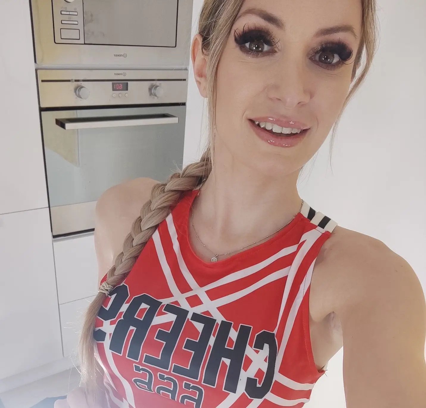Micky Muffin - Free nude pics, galleries & more at Babepedia