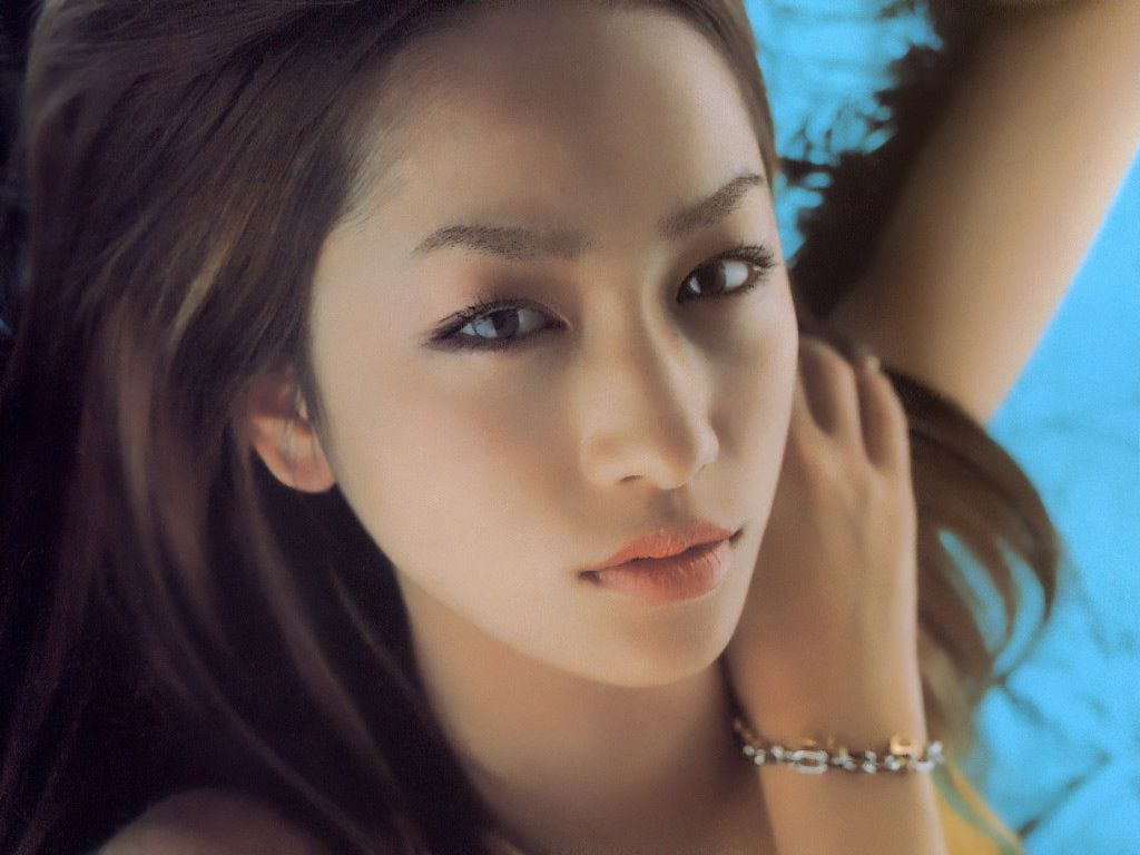 Накашима болт. Mika Nakashima Nana. Maari Nakashima горячая.