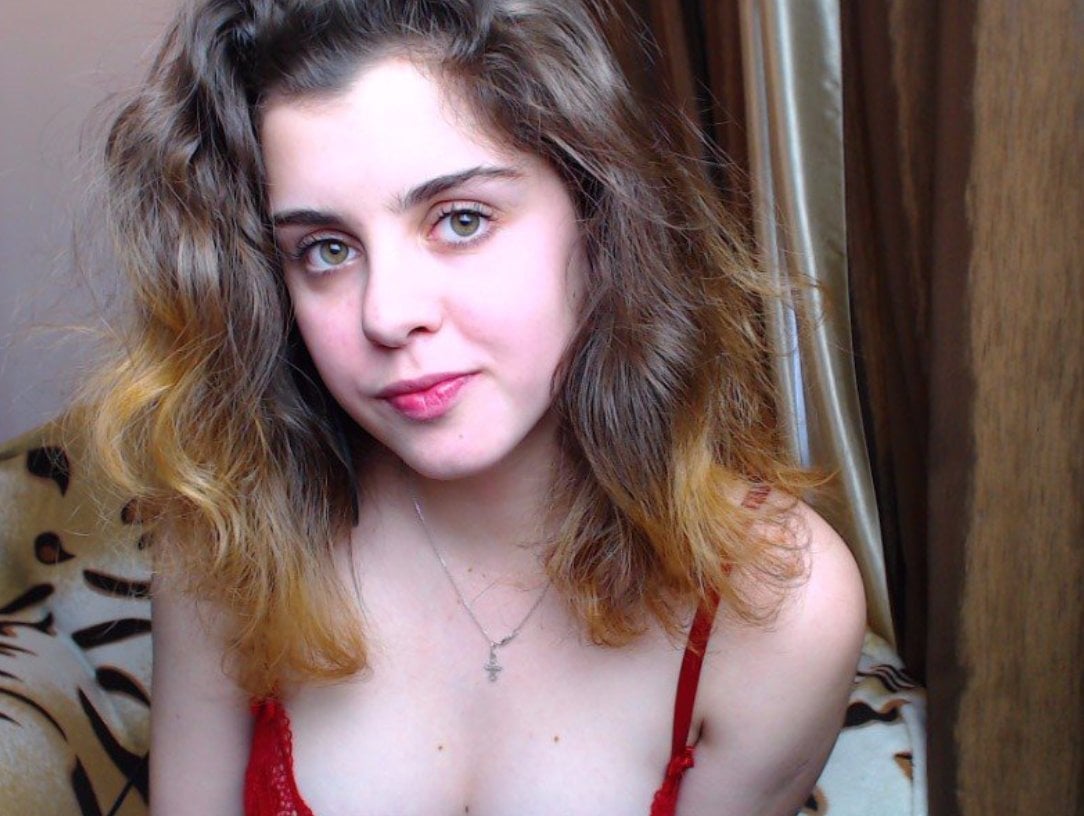 Miki Milsi - Modelka webcam