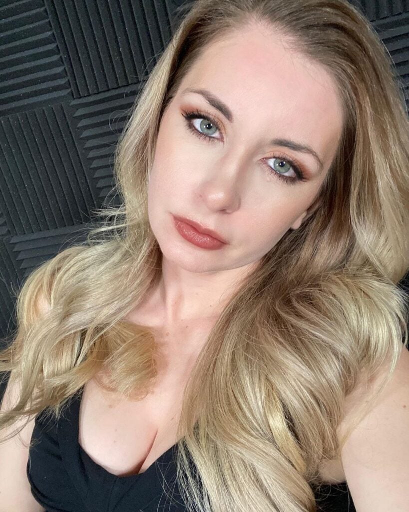 Rachel weaver nudes