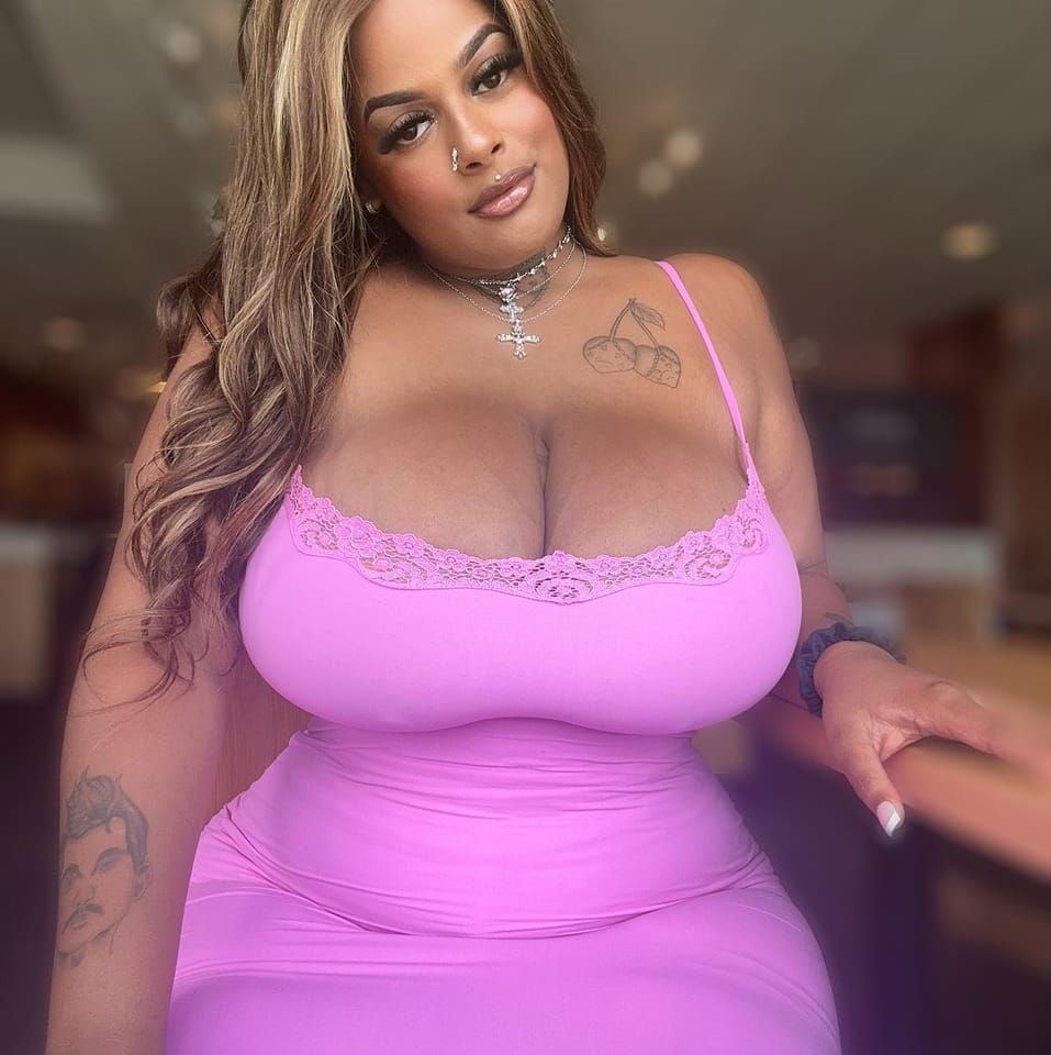 Miss Calcium Cannons - Free nude pics, galleries & more at Babepedia