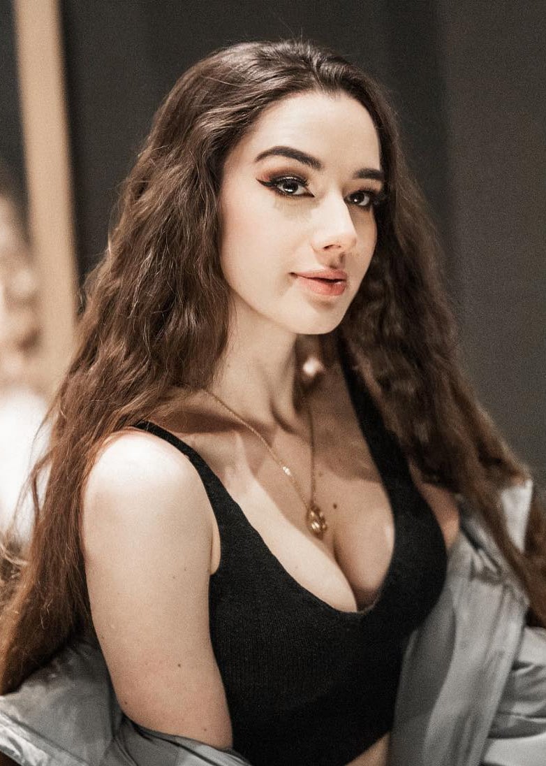 MissMikkaa - Free pics, galleries & more at Babepedia