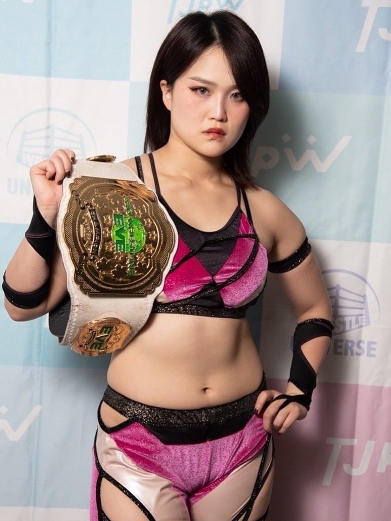 Miyu Yamashita - Free pics, galleries & more at Babepedia