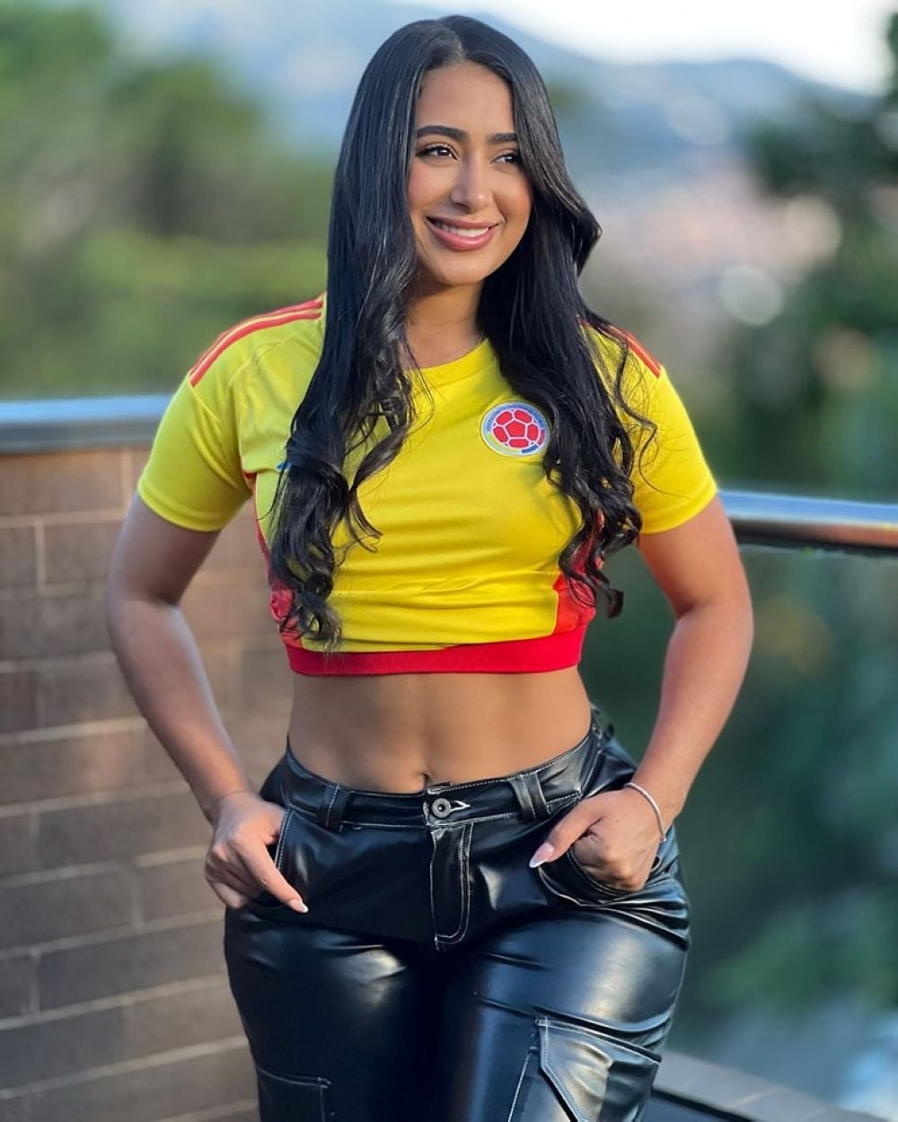 Monica Vallejo - Free pics, galleries & more at Babepedia