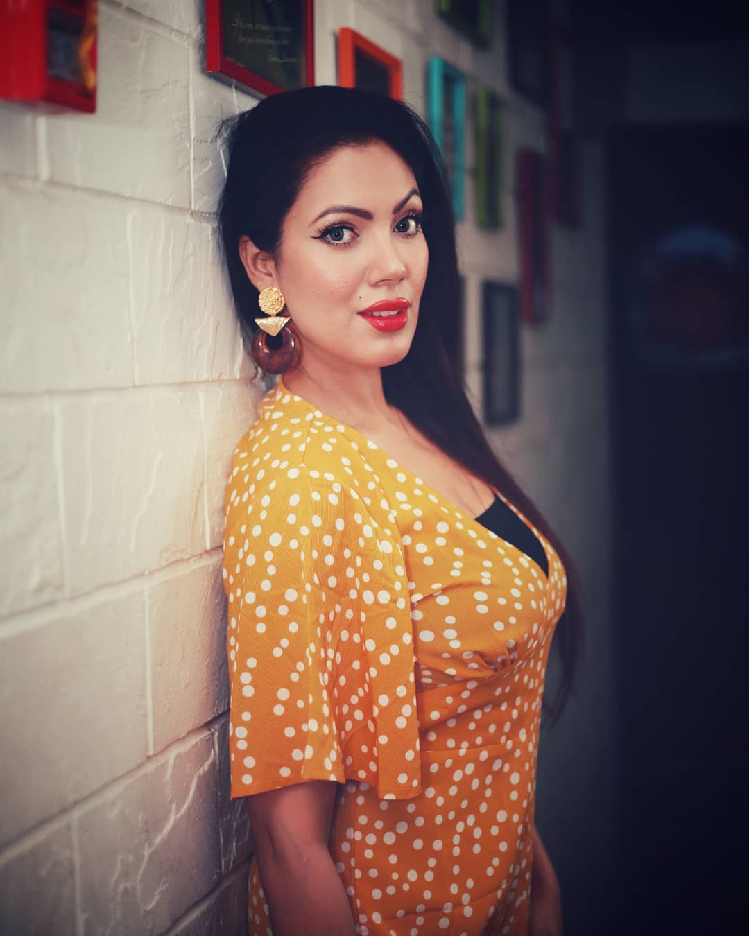 Munmun Dutta - Free pics, galleries & more at Babepedia