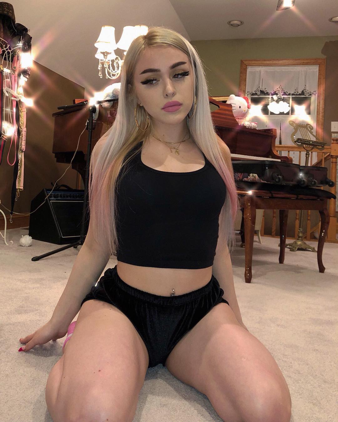 Myah Alanna Scavo - Free pics, galleries & more at Babepedia