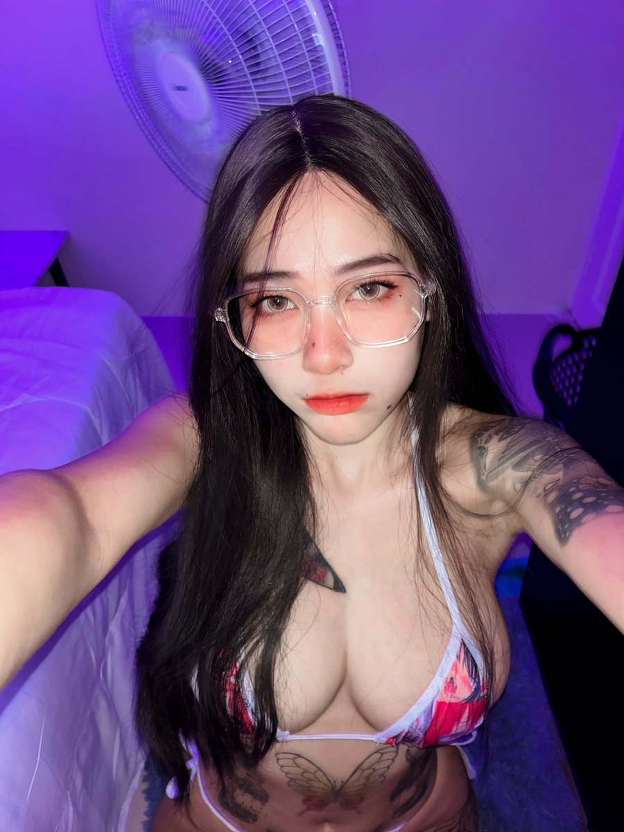 Namii - Free nude pics, galleries & more at Babepedia
