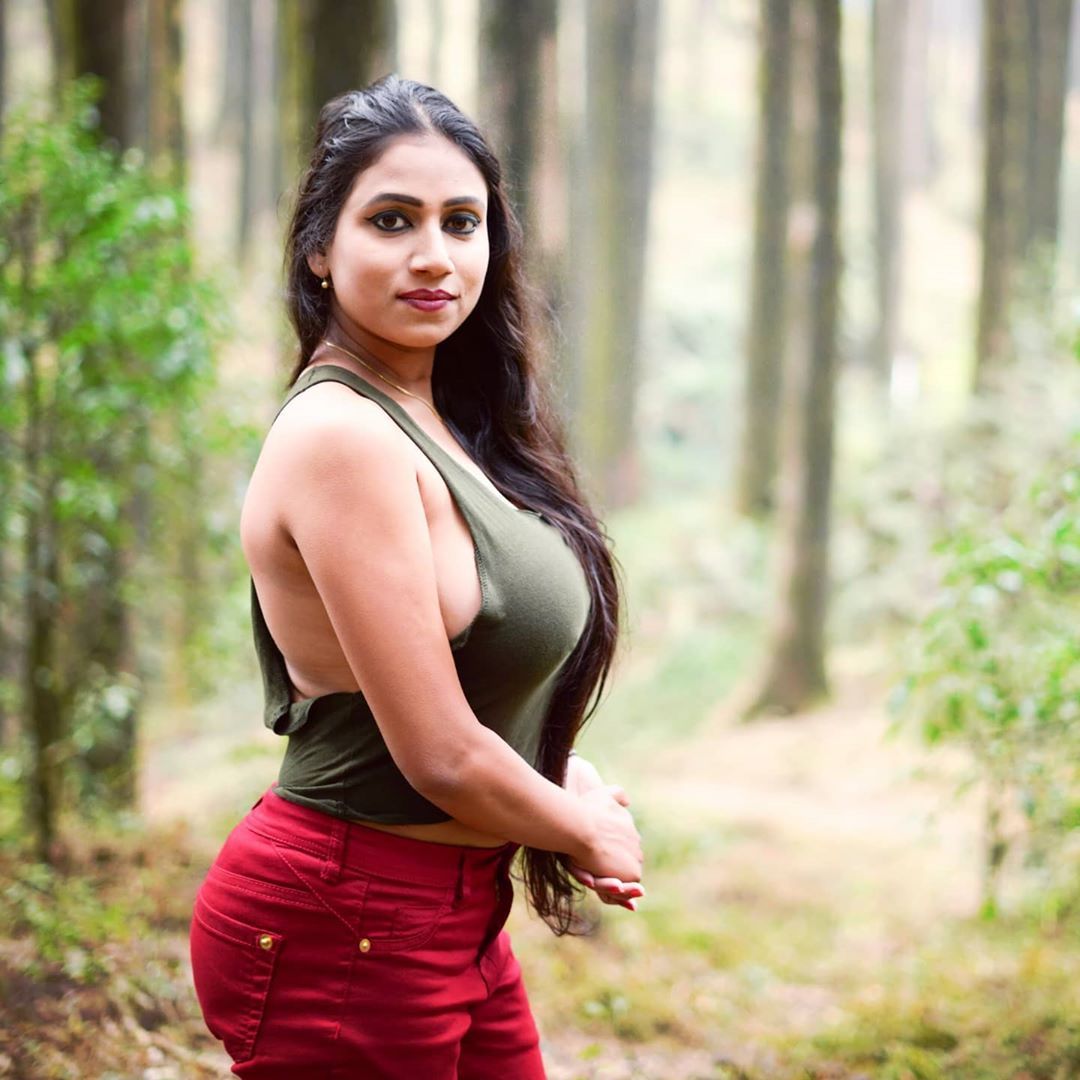 Nandini Nayek - Free pics, galleries & more at Babepedia