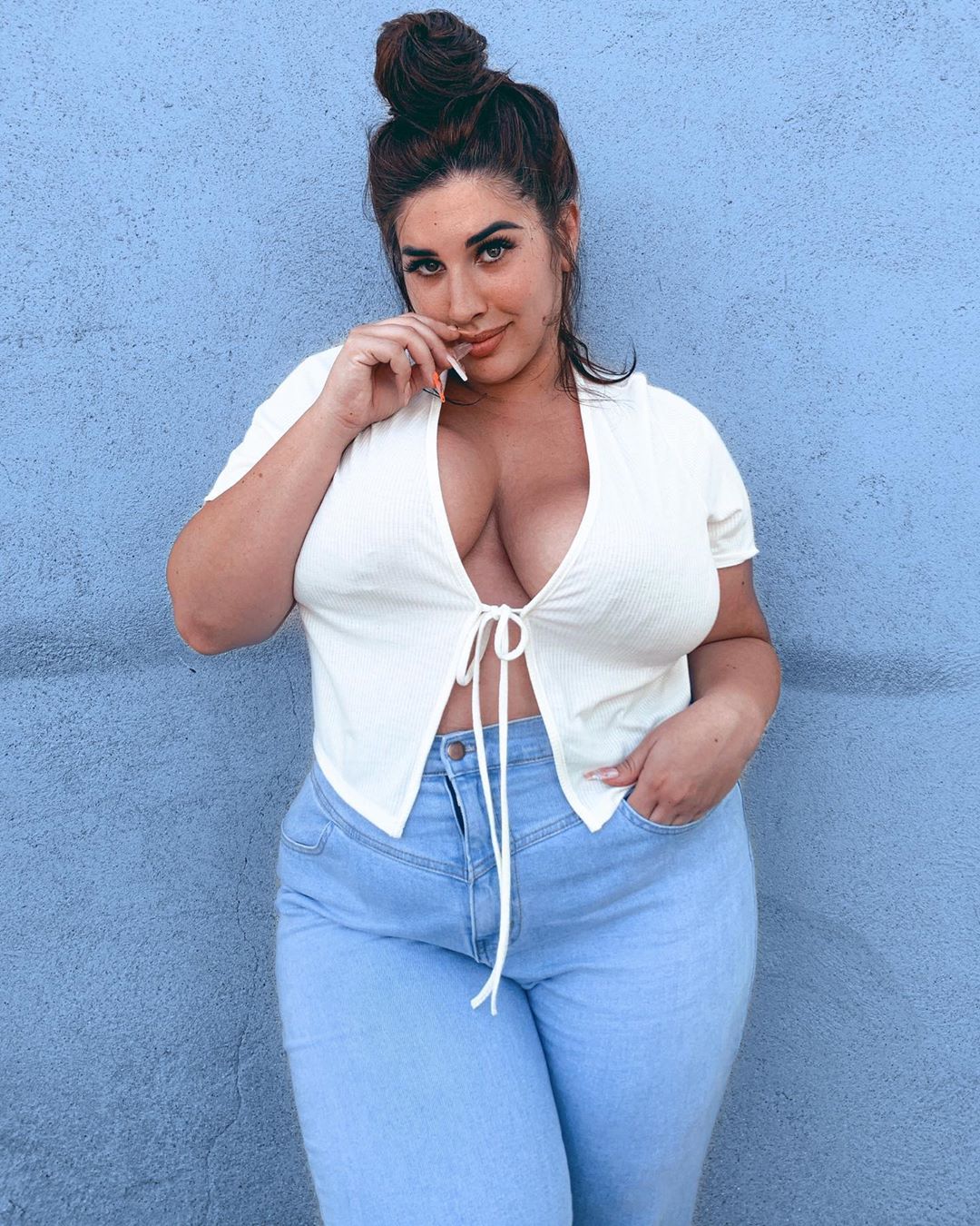Natalia Lozano - Free pics, galleries & more at Babepedia