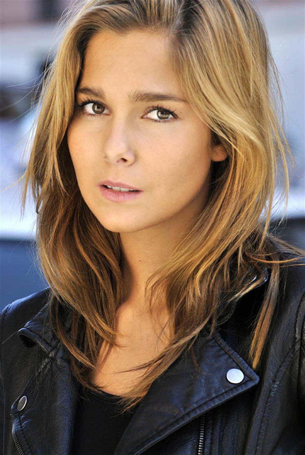 Natalia Sanchez (Actress) - Free pics, galleries & more at Babepedia