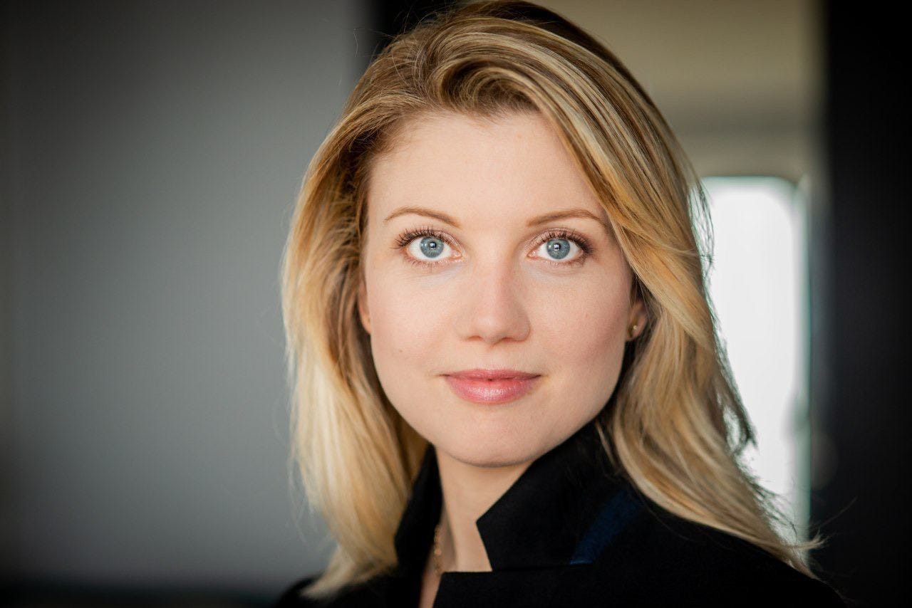 Nicki Clyne - Aktorka