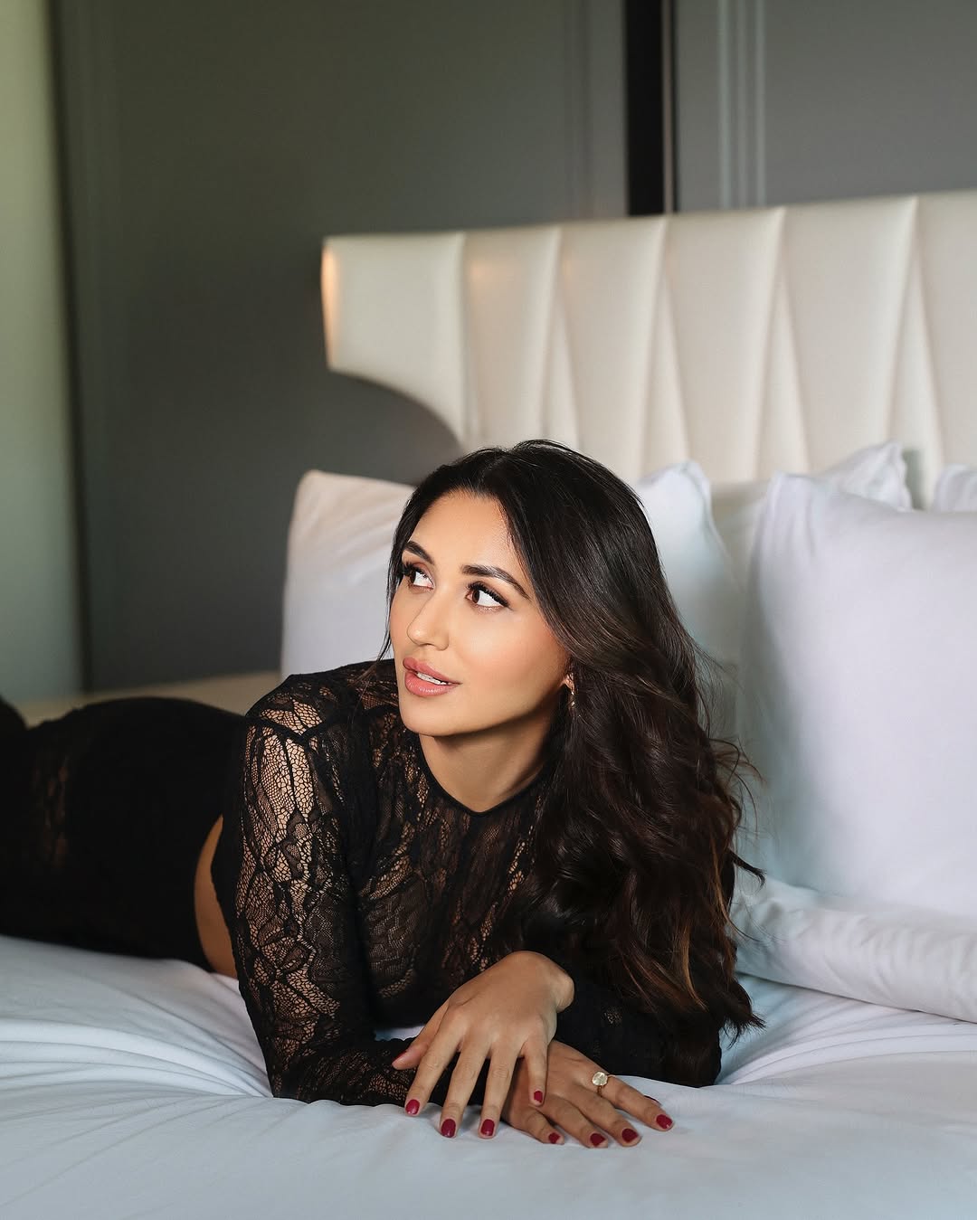 Nikita Dutta - Free pics, galleries & more at Babepedia