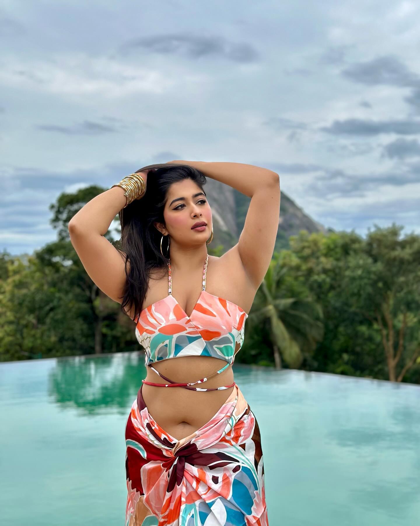 Nikita Sharma - Free sexy pics, galleries & more at Babepedia