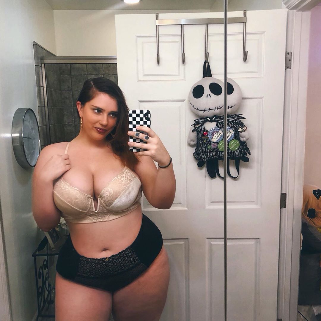 Nikki Michay Photos (Uploaded By Our Users) 