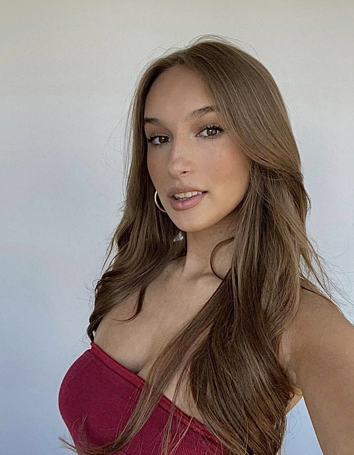 Nona Kanal - Free pics, galleries & more at Babepedia