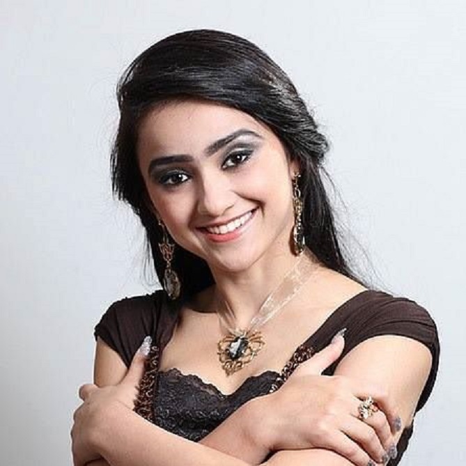 Noziya Karomatullo - Muzyk