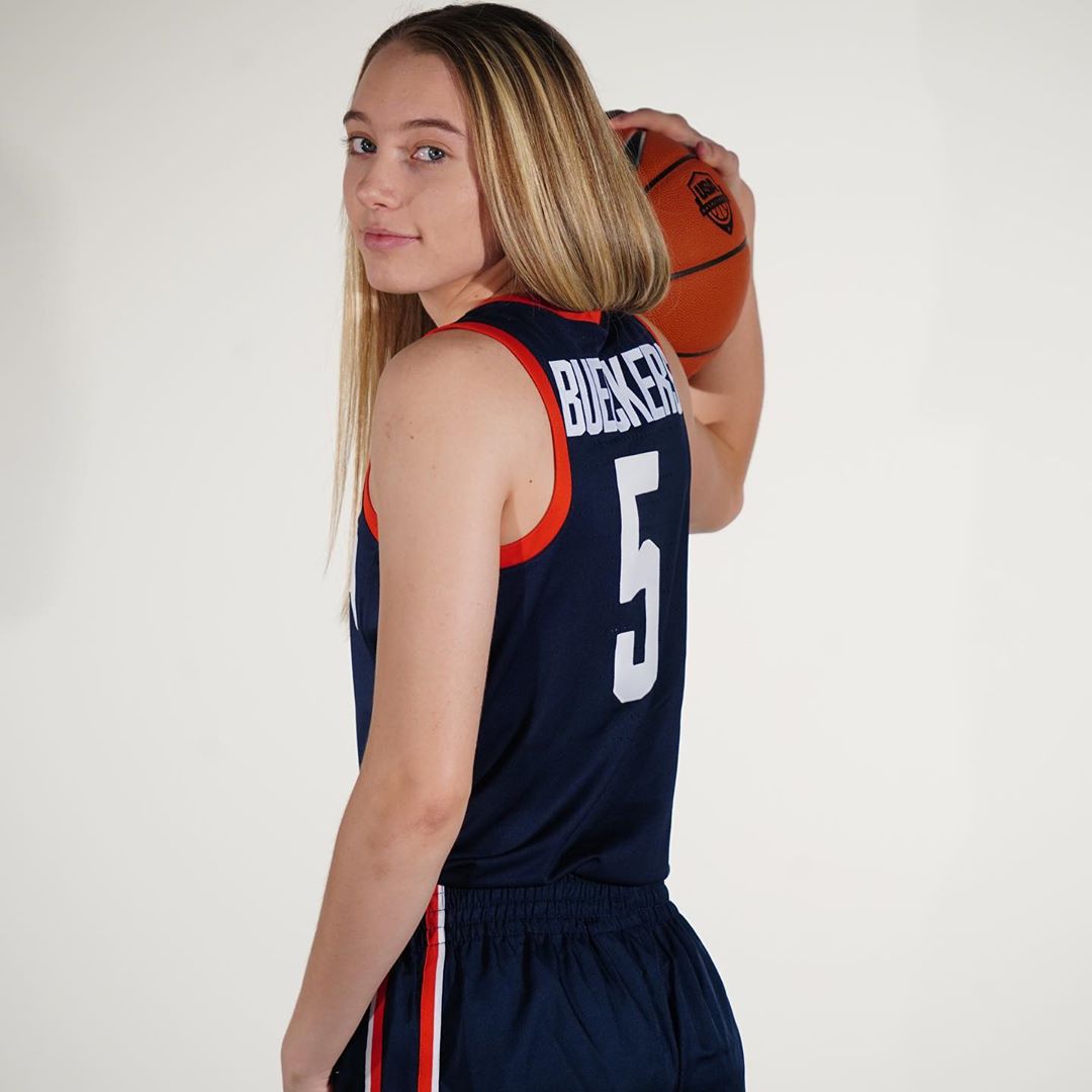 Paige Bueckers - Free pics, galleries & more at Babepedia