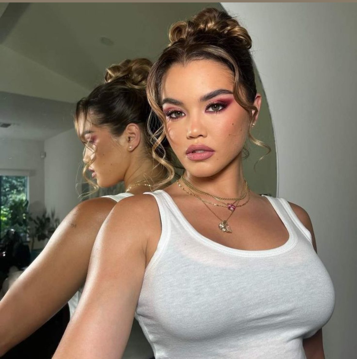 Paris Berelc - Free pics, galleries & more at Babepedia