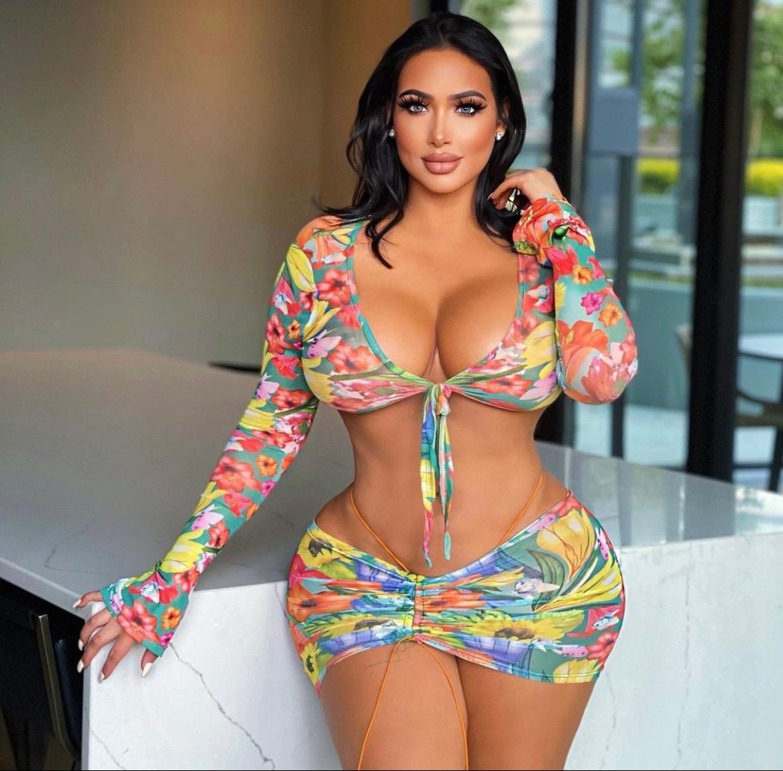 Peralta Luciano - Free pics, galleries & more at Babepedia