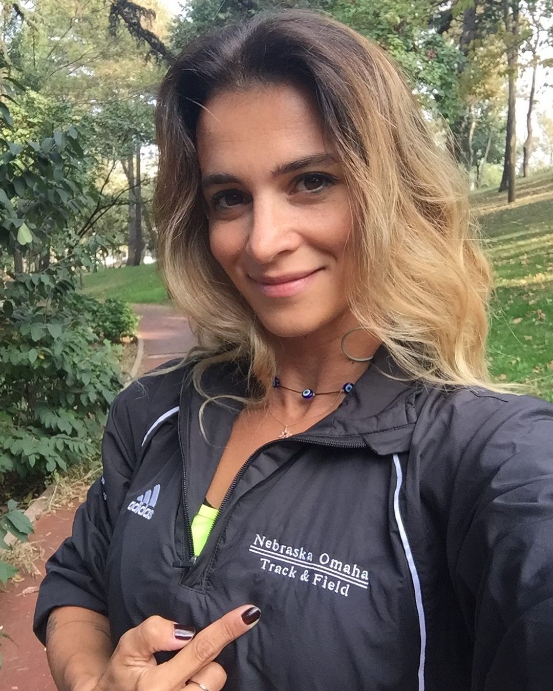 Pinar Saka - Gwiazda reality show (była), Sportsmenka: biegacz (była)