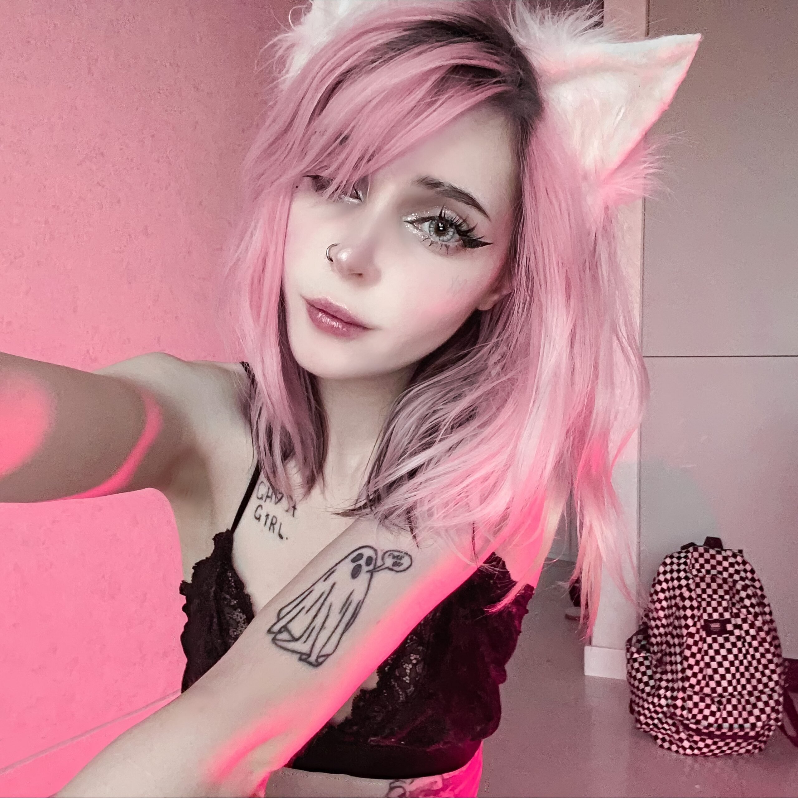Pinkloving - Free nude pics, galleries & more at Babepedia