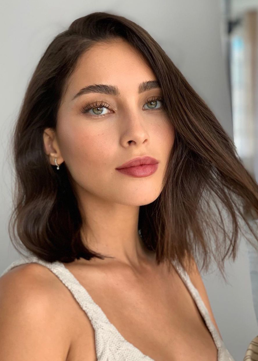 Priscilla Quintana - Free pics, galleries & more at Babepedia
