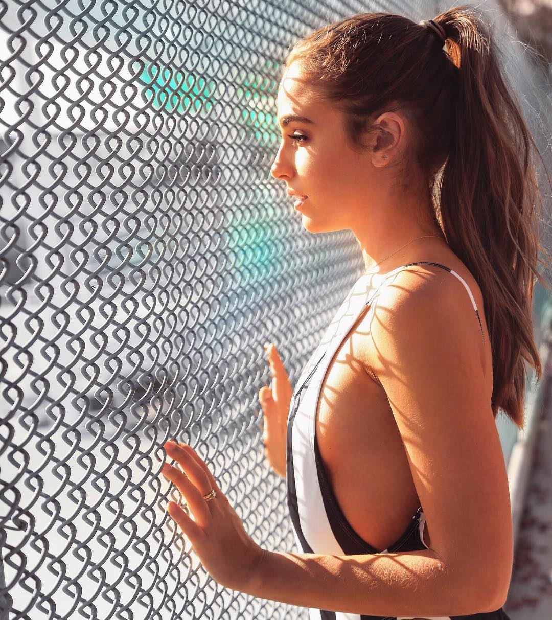Rachel DeMita - Free pics, galleries & more at Babepedia