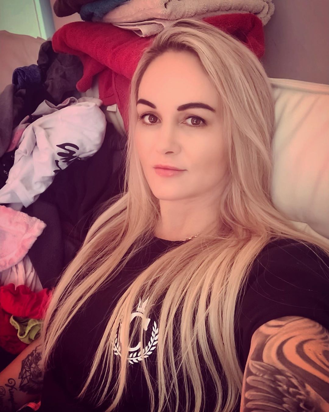 Raechelle Chase - Free pics, galleries & more at Babepedia