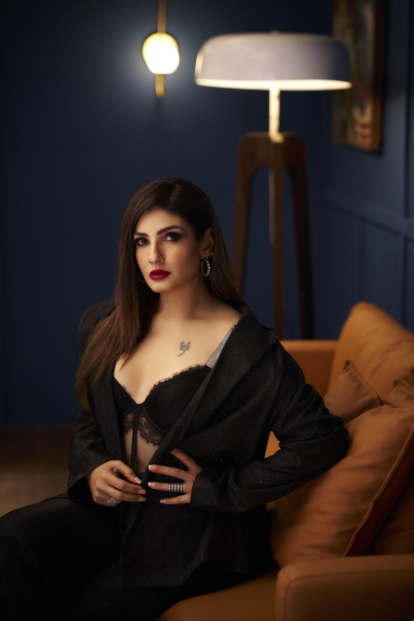 Raveena Tandon - Free pics, galleries & more at Babepedia