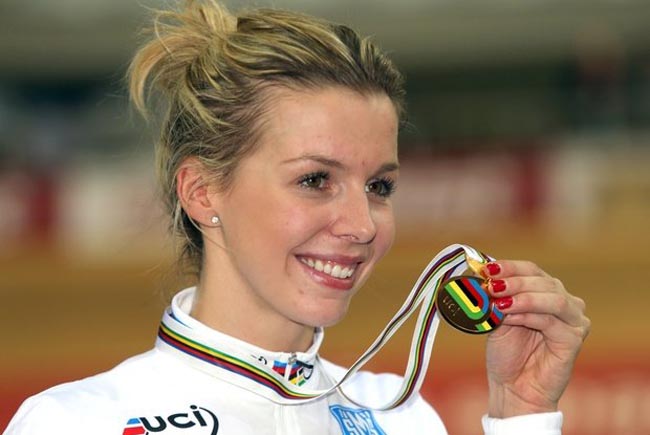 Rebecca James - Sportsmenka